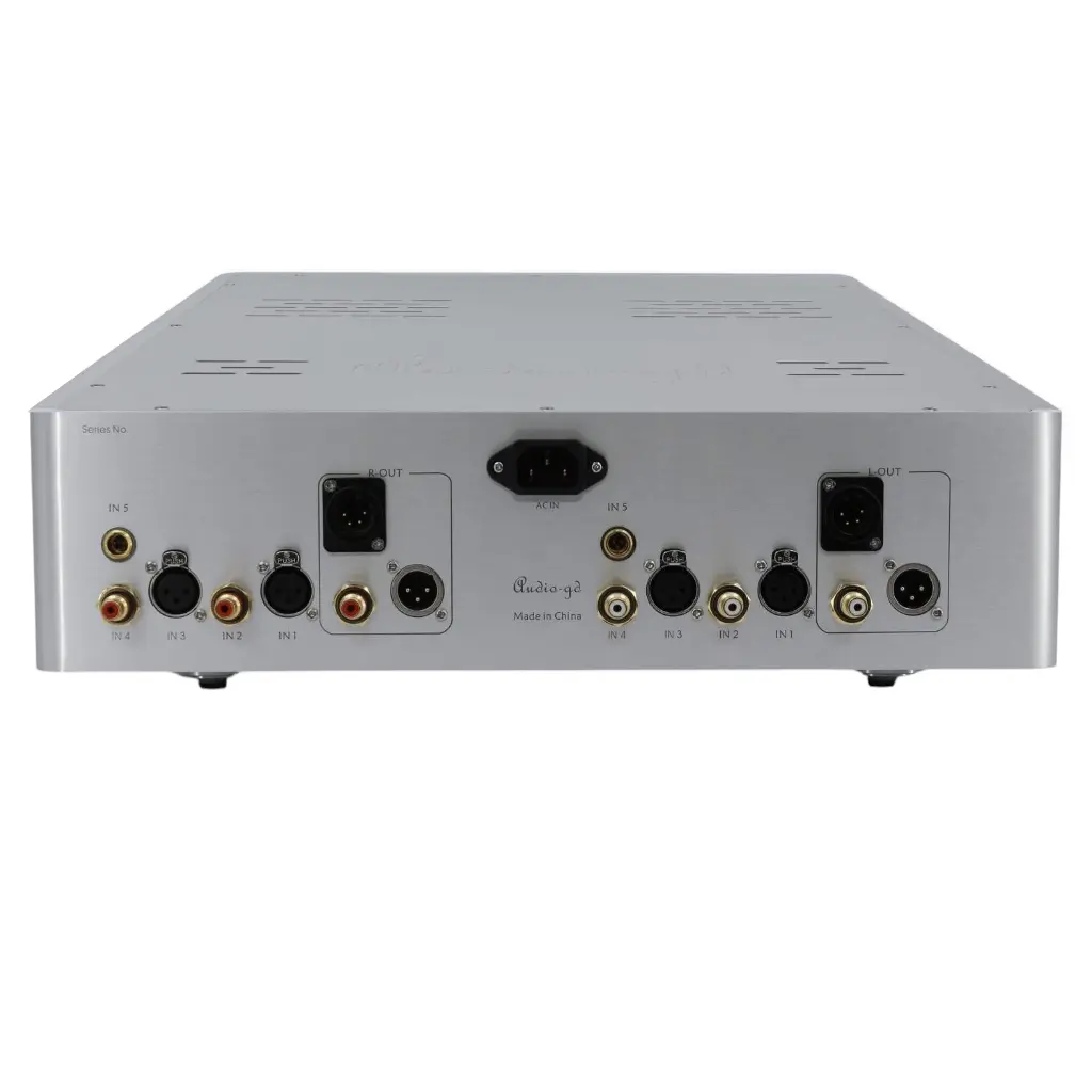 Audio-GD – HE1 MK3 – Regenerative PSU Balanced Preamplifier - 03.webp