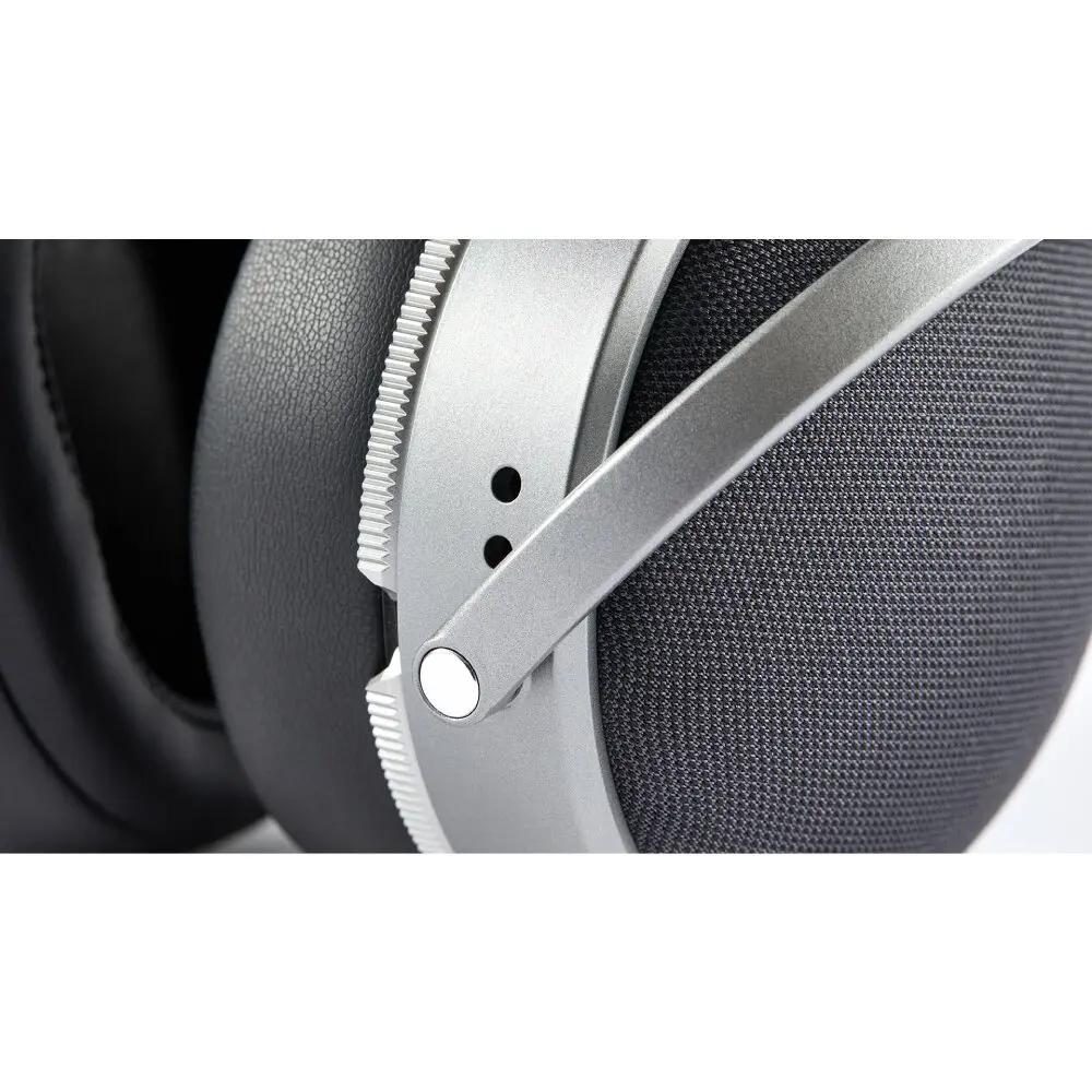 audeze-lcd-s20-closed-headphone-06.webp