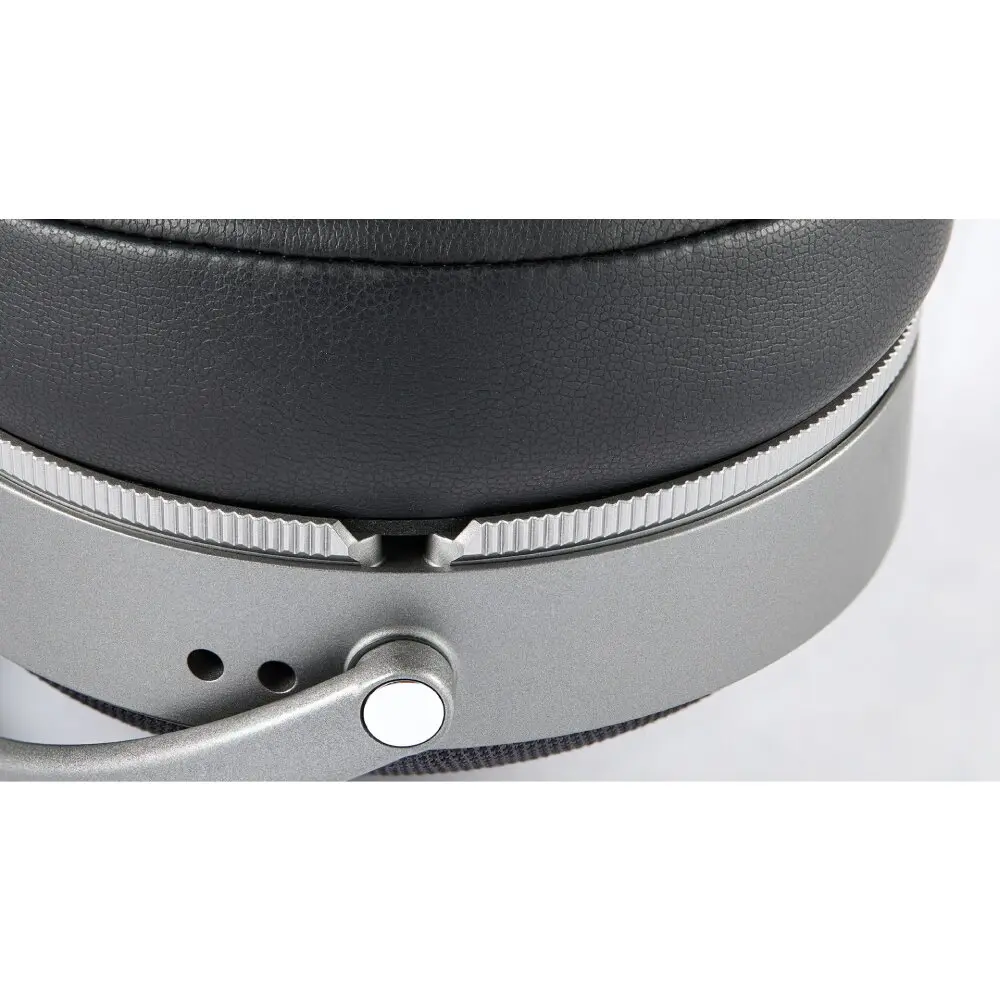 audeze-lcd-s20-closed-headphone-08.webp